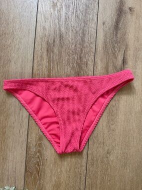 Billabong Women’s Pink Textured Bikini Bottom